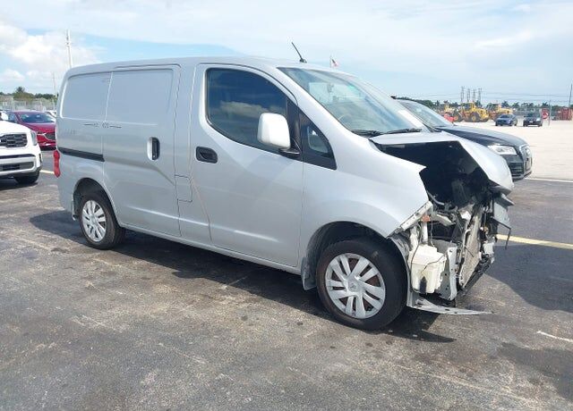 2017 NISSAN NV200