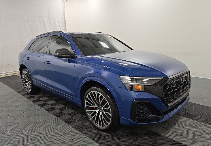 2024 AUDI SQ8
