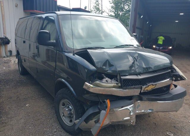 2004 CHEVROLET Express