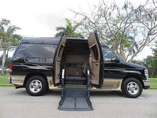 2013 FORD E-150