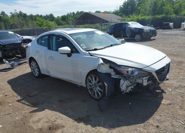 2014 MAZDA Mazda3