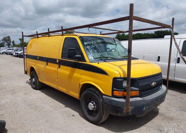 2010 CHEVROLET Express