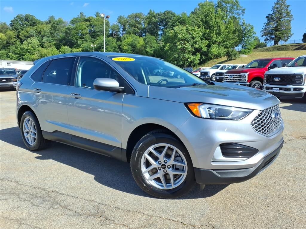 2023 FORD Edge