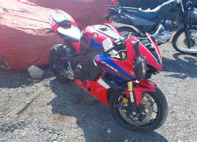 2024 HONDA CB