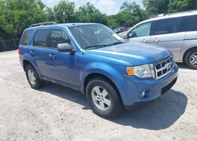 2010 FORD Escape