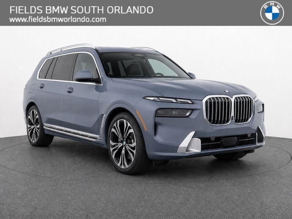 2023 BMW X7