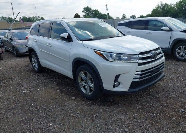 2018 TOYOTA Highlander