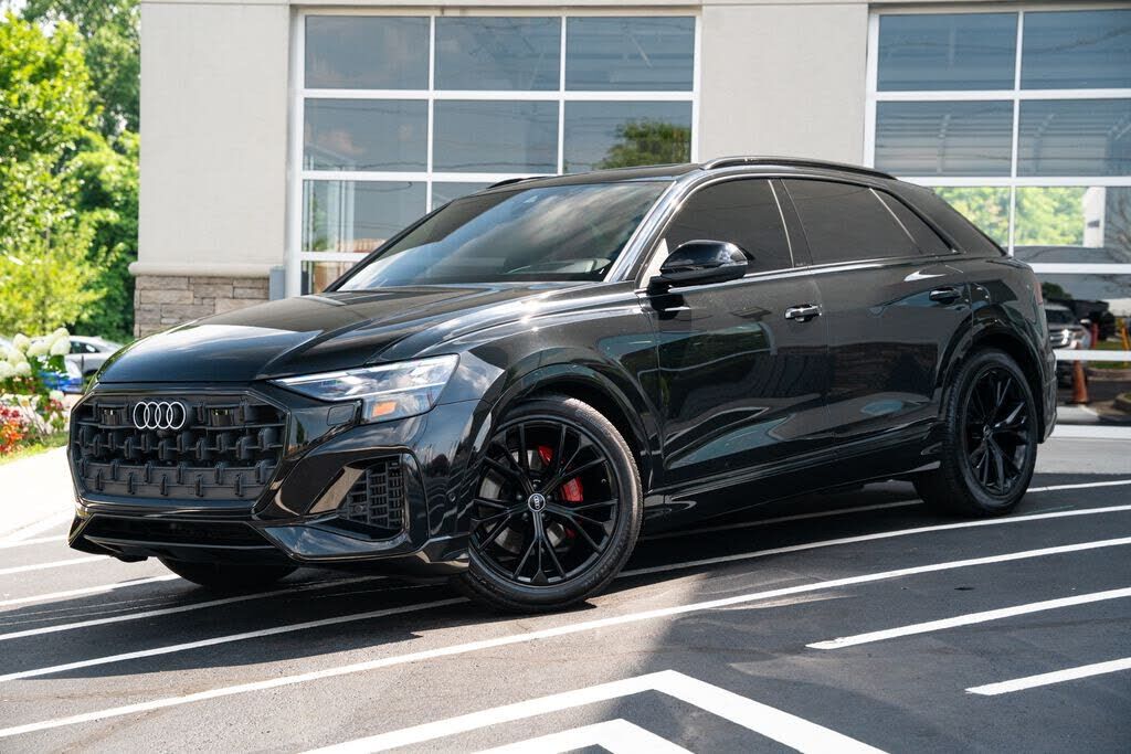 2024 Audi Q8