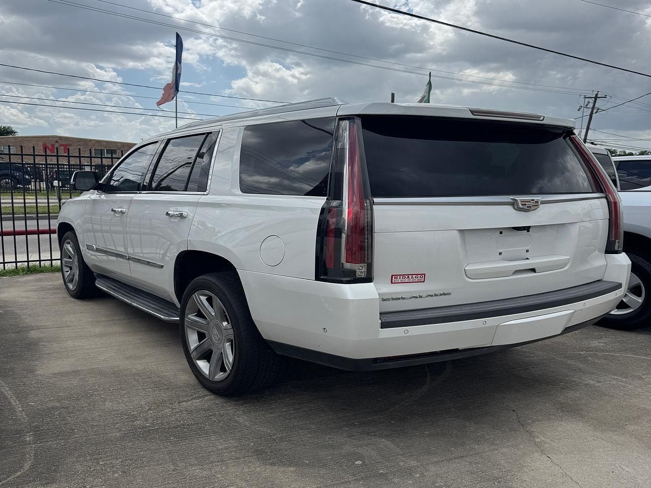 2017 CADILLAC Escalade