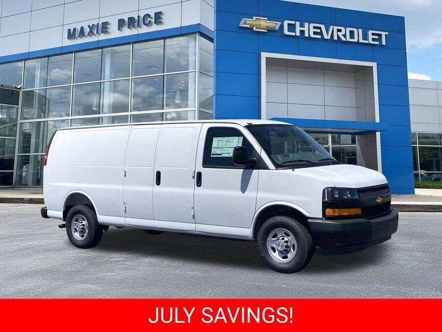 2026 CHEVROLET Express