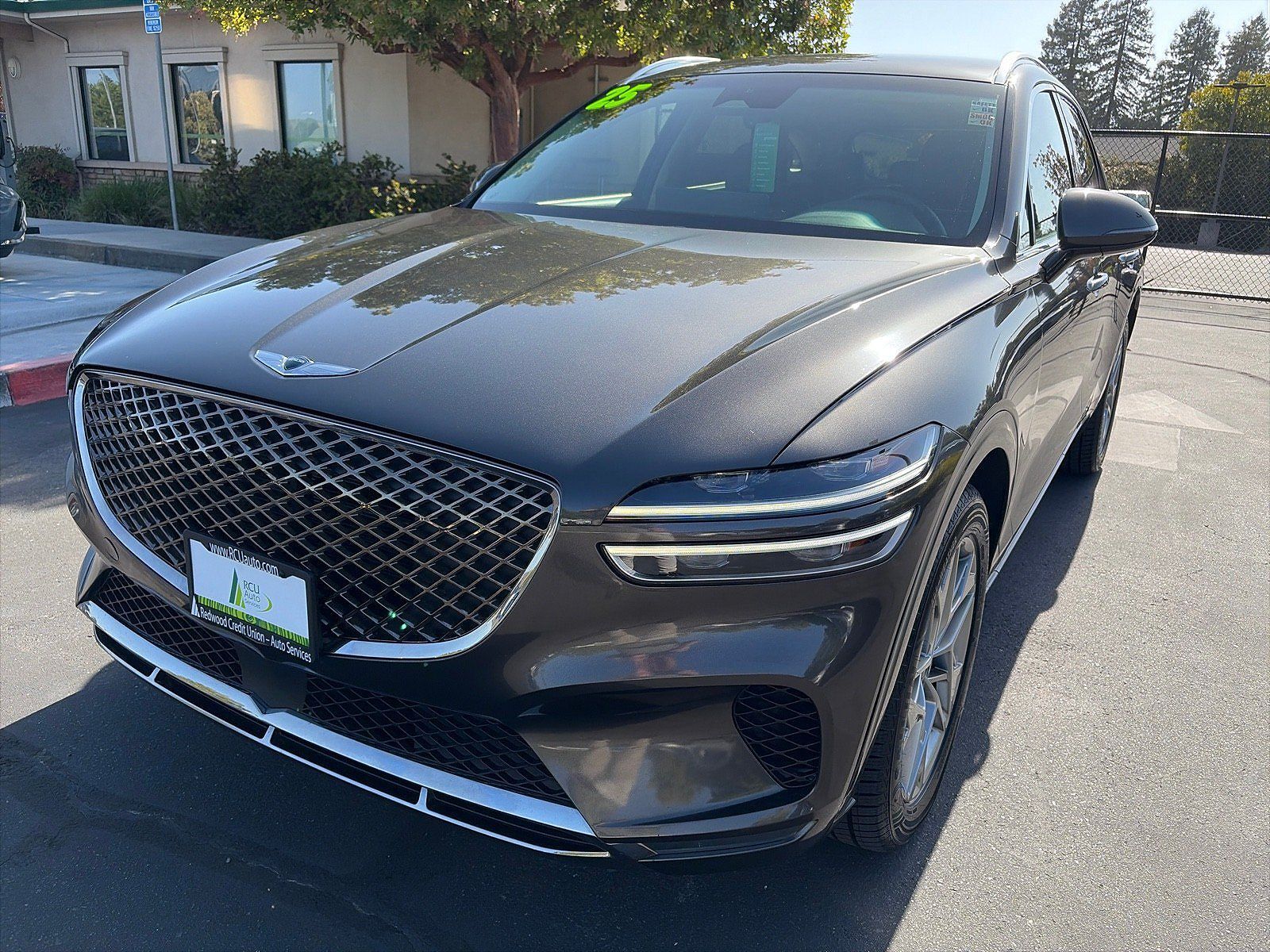 2025 GENESIS GV70