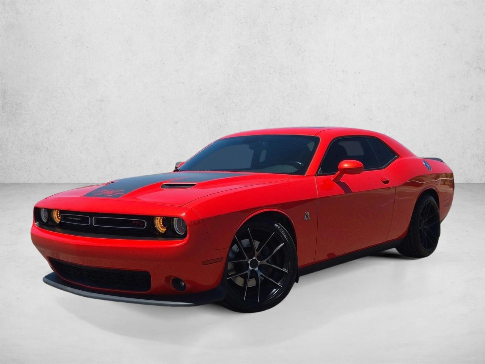 2016 DODGE Challenger