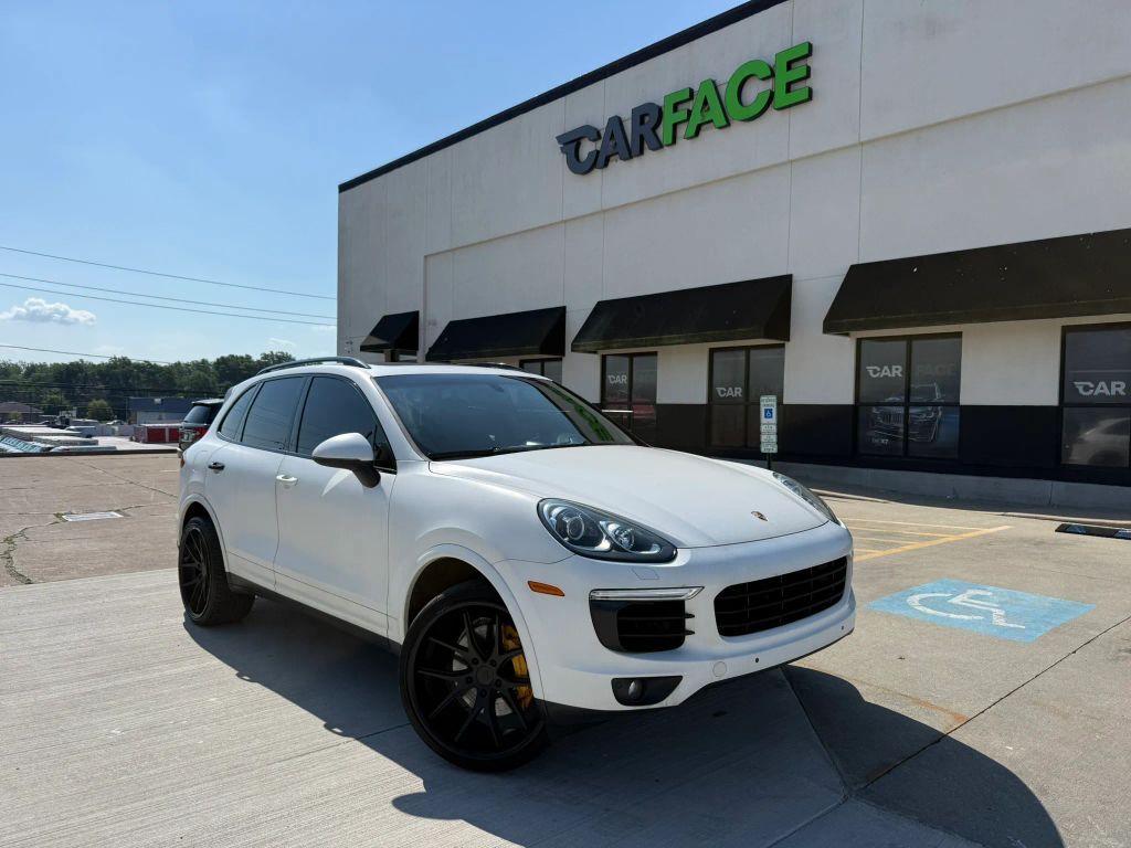 2018 PORSCHE Cayenne