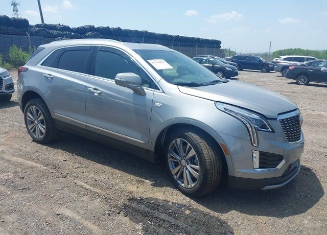 2025 CADILLAC XT5