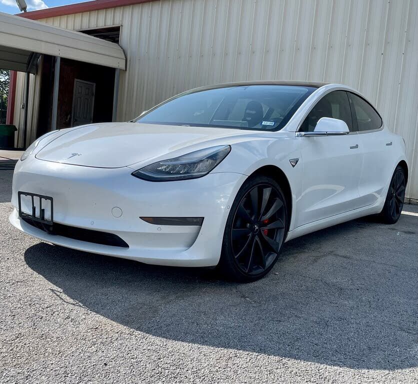 2020 TESLA Model 3