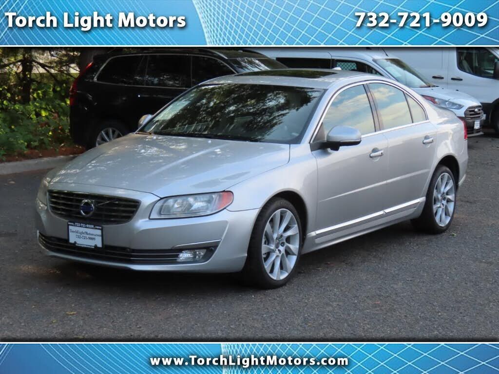 2015 VOLVO S80