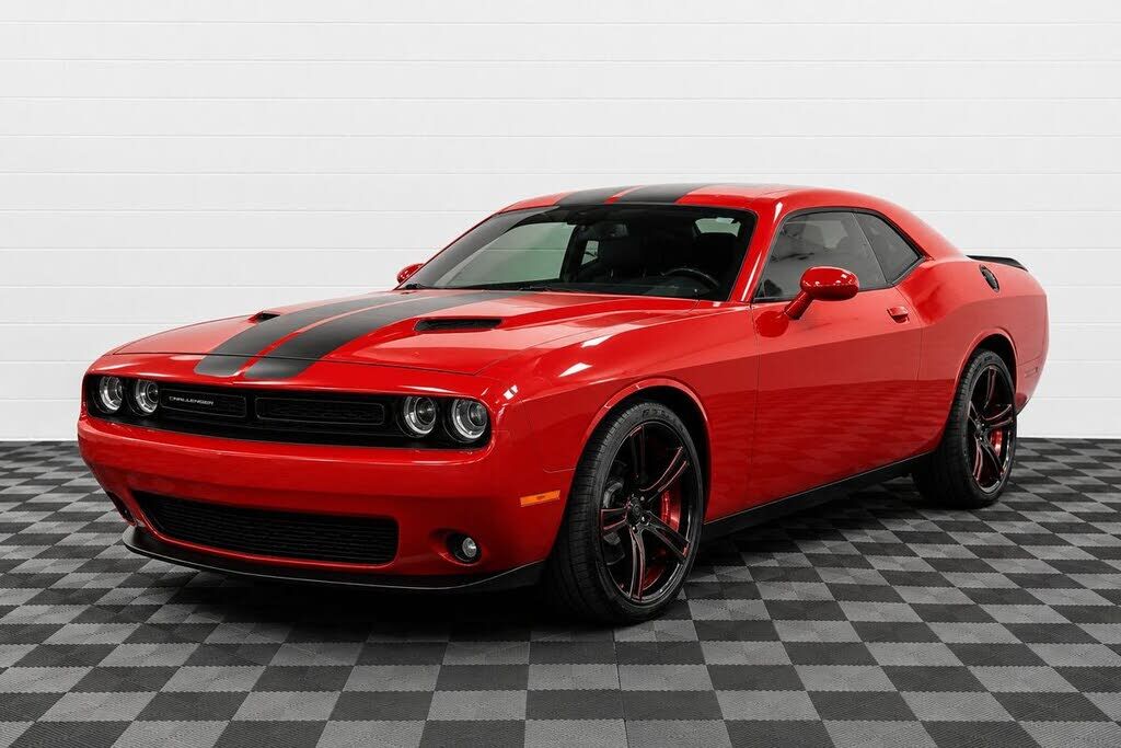 2019 DODGE Challenger