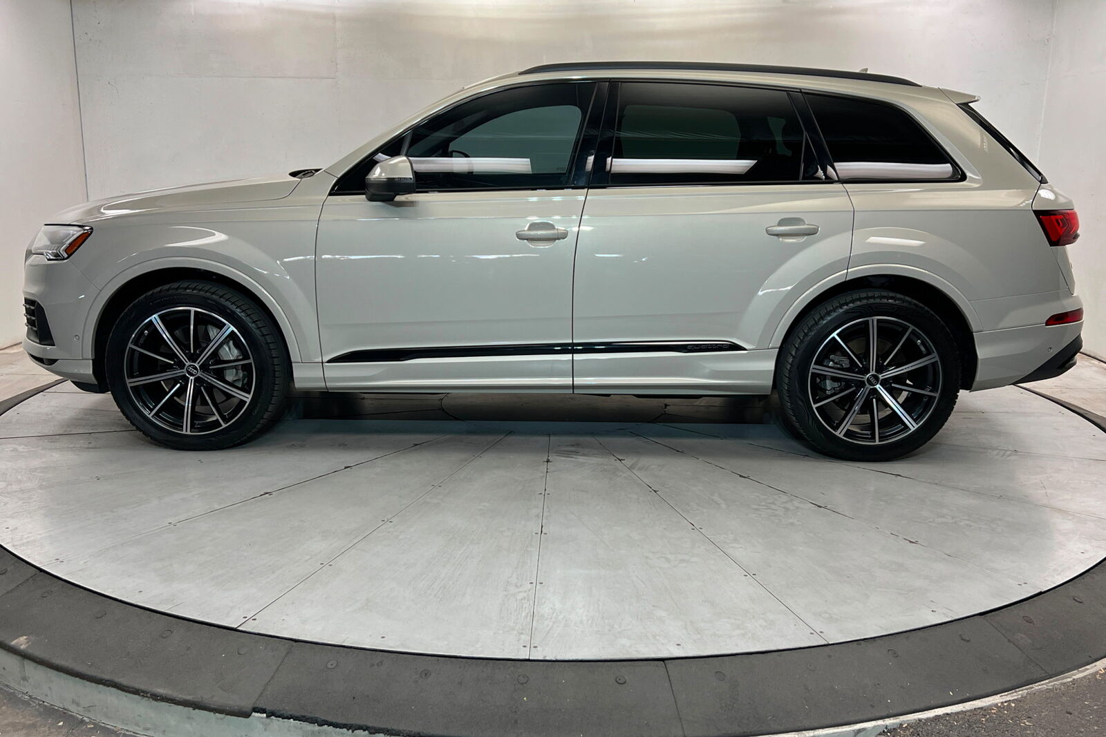 2023 Audi Q7