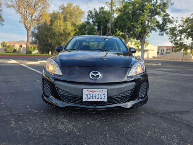 2013 MAZDA Mazda3