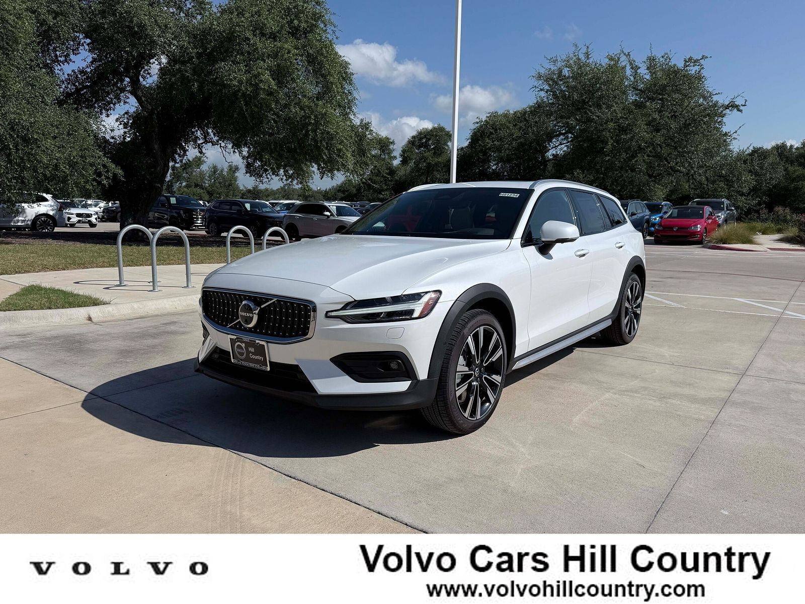 2026 VOLVO V60CC
