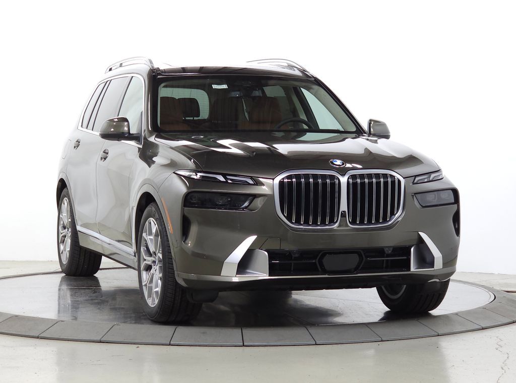 2027 BMW X7