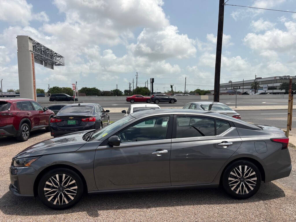 2025 NISSAN Altima