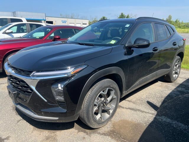 2024 CHEVROLET Trax