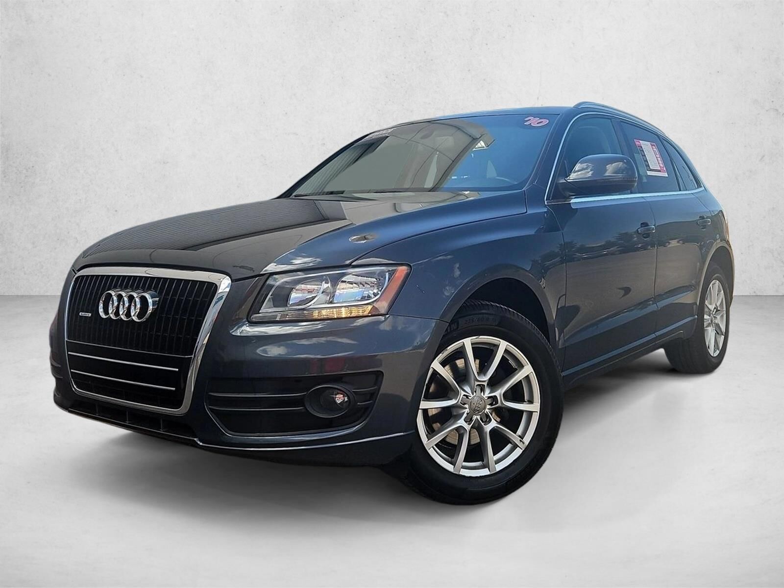2010 AUDI Q5