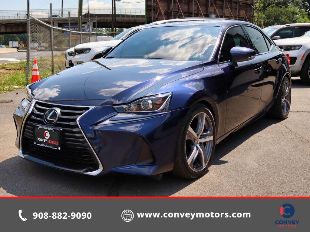 2019 LEXUS IS