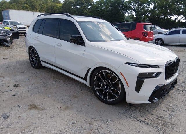 2023 BMW X7