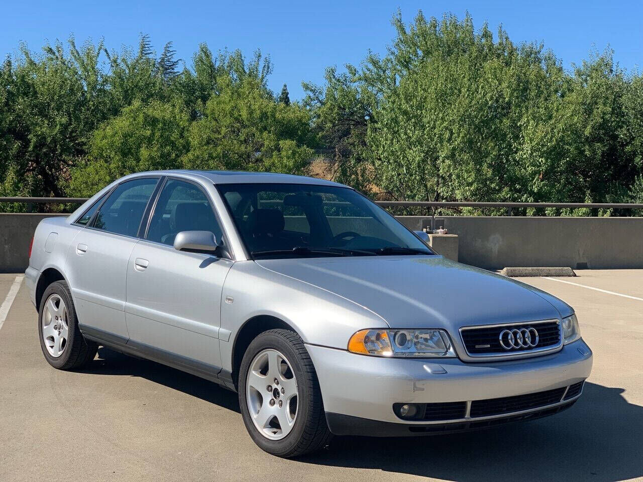 2000 AUDI A4