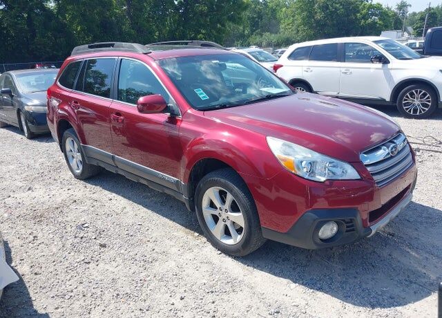 2013 SUBARU Outback