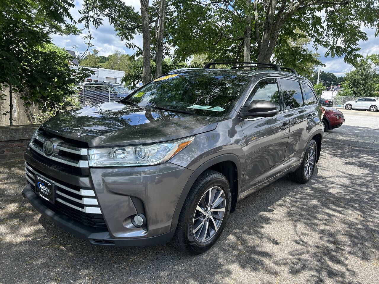 2017 TOYOTA Highlander