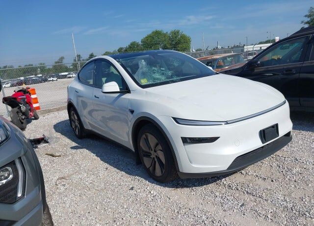 2026 TESLA Model Y