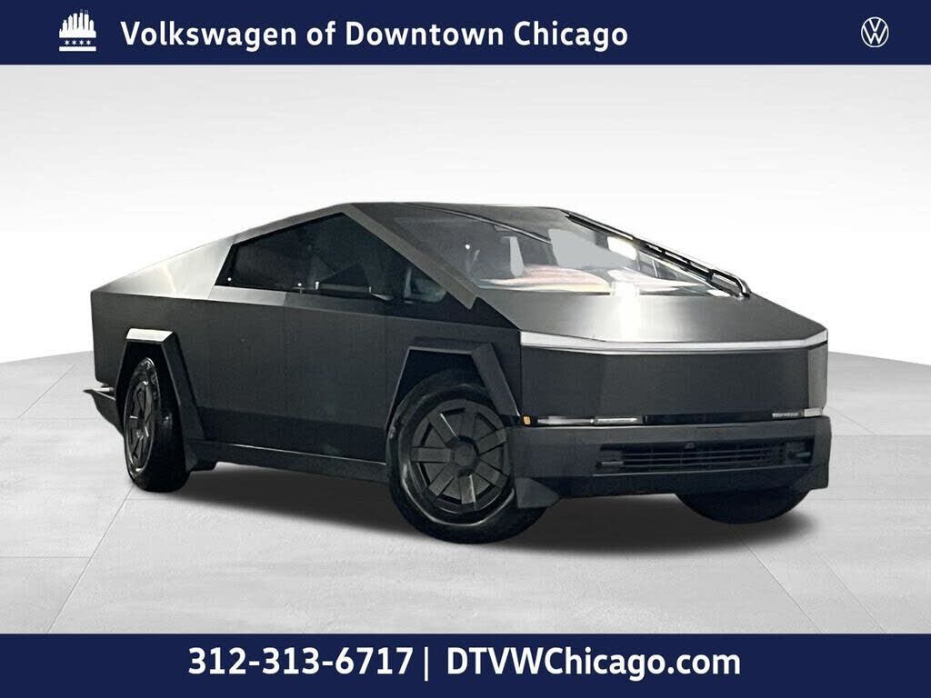 2025 TESLA Cybertruck