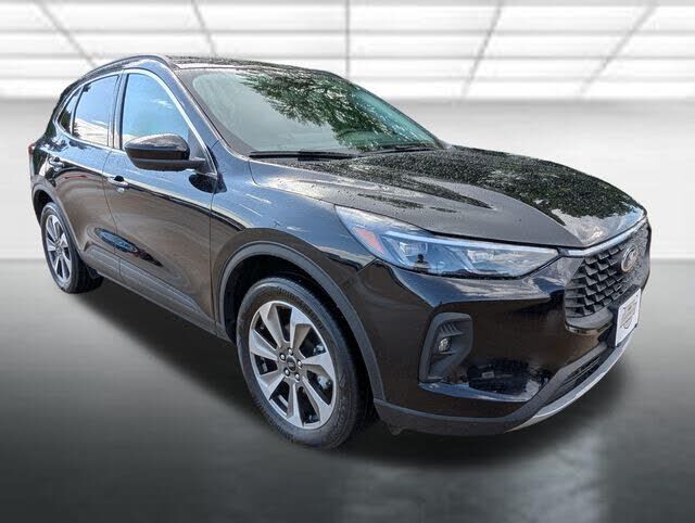 2025 FORD Escape