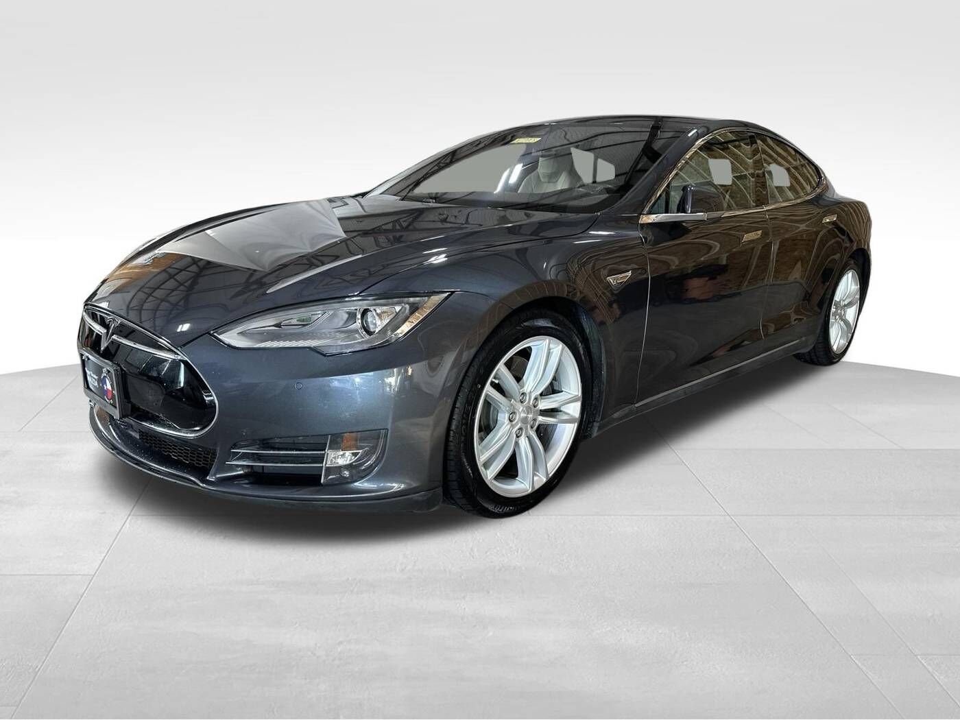 2015 TESLA Model S