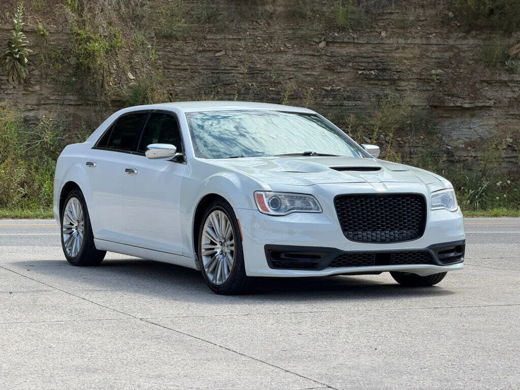 2013 CHRYSLER 300