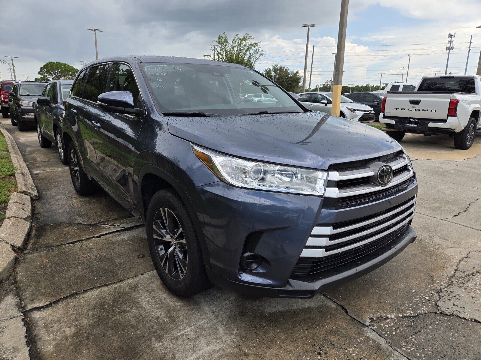 2018 TOYOTA Highlander