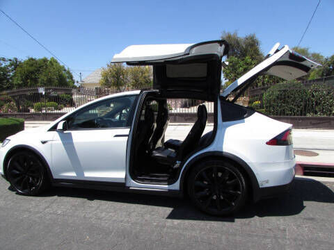 2016 TESLA Model X