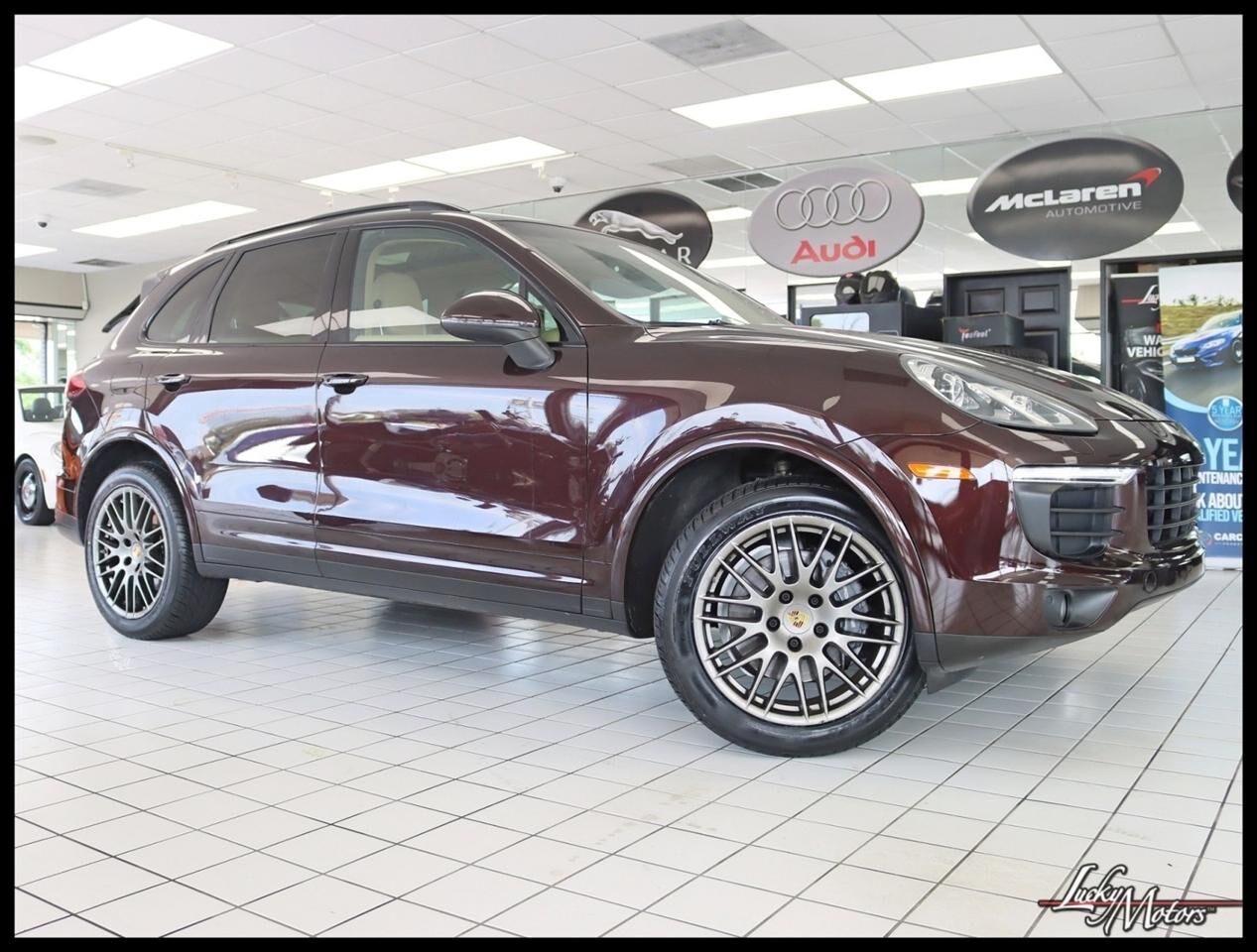 2017 PORSCHE Cayenne