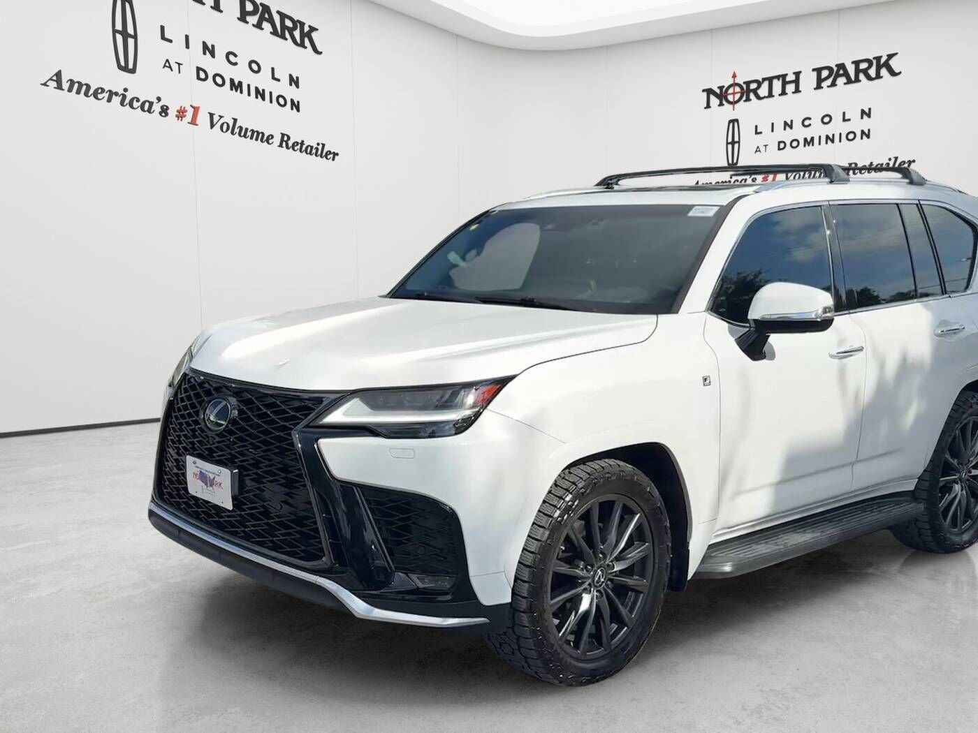2023 LEXUS LX