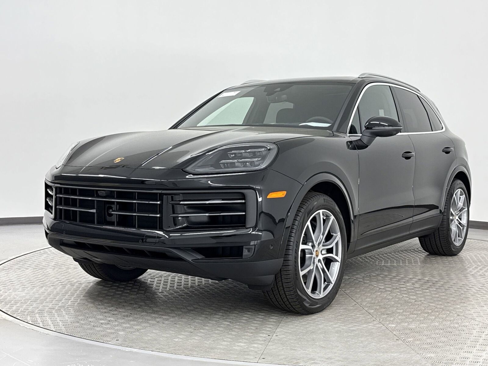 2025 PORSCHE Cayenne