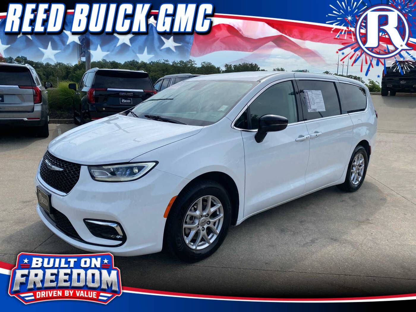 2024 CHRYSLER Pacifica
