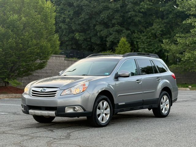 2011 SUBARU Outback