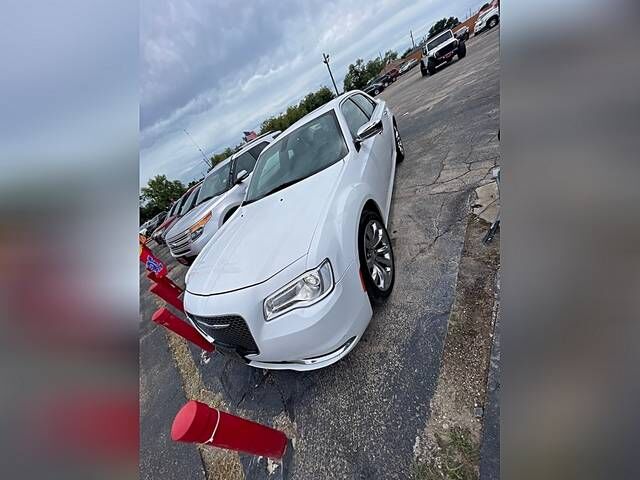 2020 CHRYSLER 300