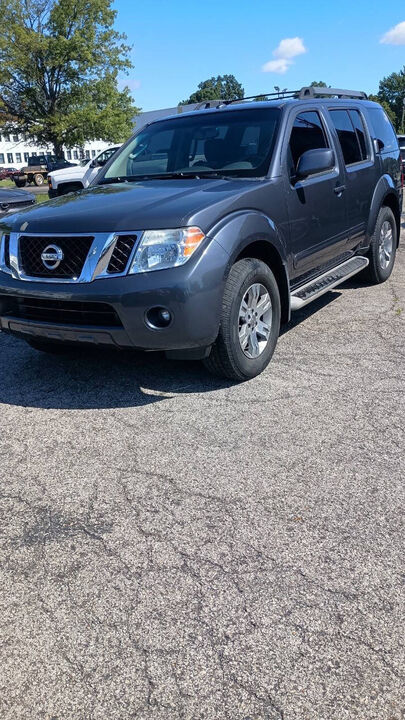 2010 NISSAN Pathfinder