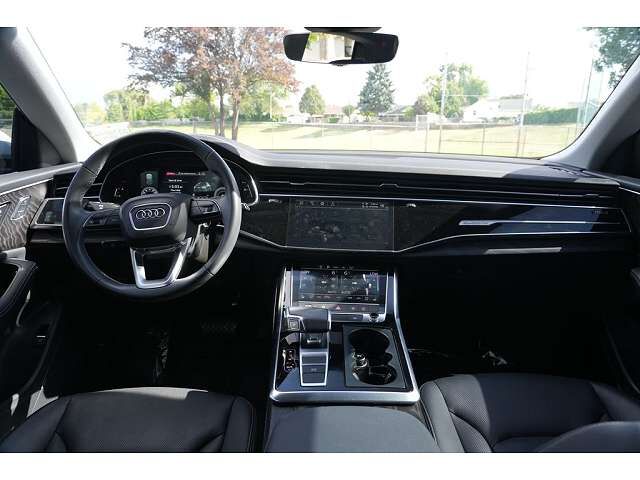 2023 Audi Q8