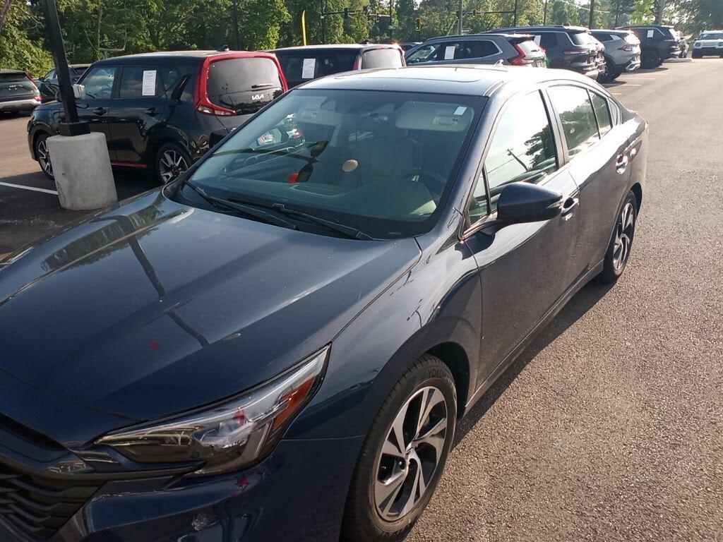 2025 SUBARU Legacy