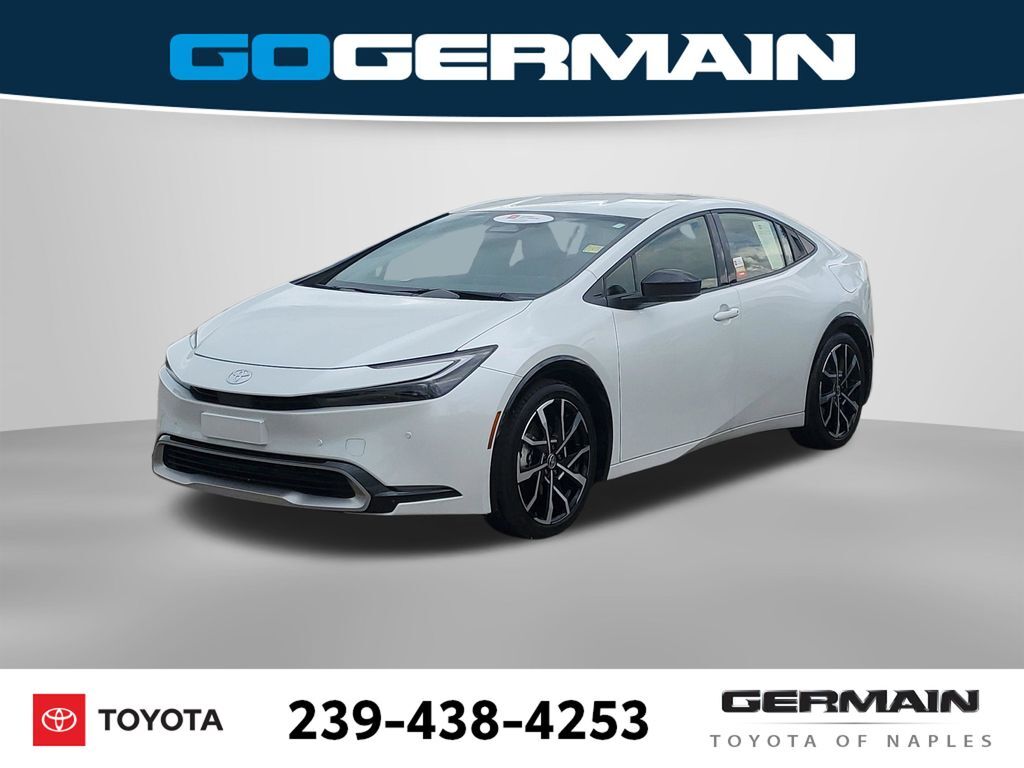2025 TOYOTA Prius